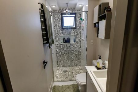 Apartamento à venda com 220m², 5 quartos e 4 vagasBanheiro da Suíte 3