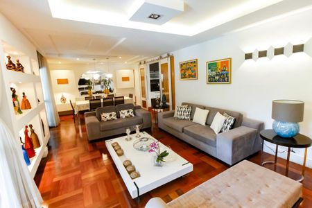 Apartamento à venda com 220m², 5 quartos e 4 vagasSala 1