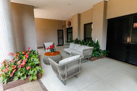 Apartamento à venda com 220m², 5 quartos e 4 vagasHall