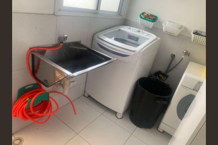 Apartamento à venda com 122m², 3 quartos e 1 vagaÁrea de serviço