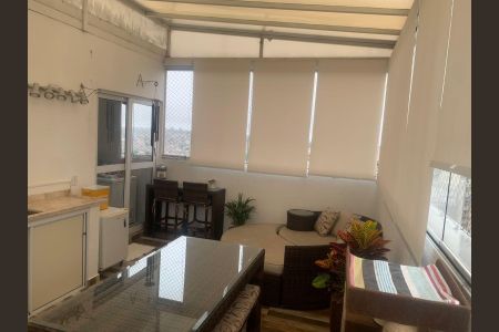 Apartamento à venda com 122m², 3 quartos e 1 vagaVaranda