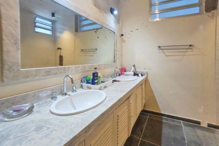 Apartamento para alugar com 285m², 4 quartos e 1 vagabanheiro 2