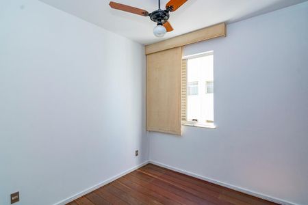 Apartamento à venda com 145m², 4 quartos e 3 vagasQuarto 4