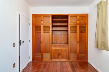 Apartamento à venda com 145m², 4 quartos e 3 vagasQuarto 3