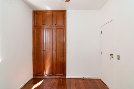 Apartamento à venda com 145m², 4 quartos e 3 vagasQuarto 4