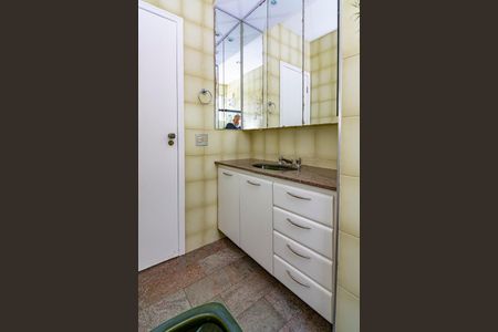 Apartamento à venda com 145m², 4 quartos e 3 vagasBanheiro Social