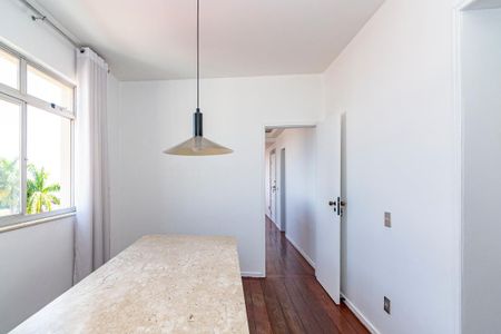 Apartamento à venda com 145m², 4 quartos e 3 vagasSala 2