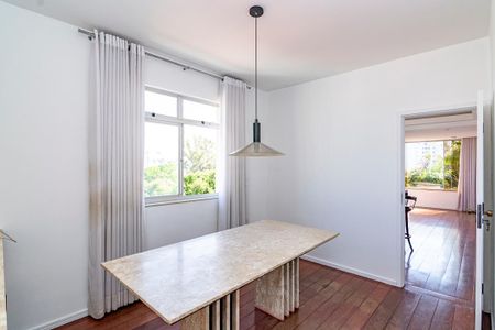 Apartamento à venda com 145m², 4 quartos e 3 vagasSala 2