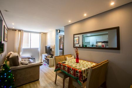 Sala de apartamento à venda com 2 quartos, 57m² em Parque Sao Vicente, Santo André