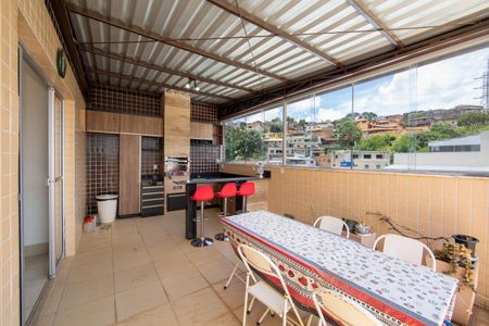 Apartamento à venda com 130m², 2 quartos e 3 vagasCOBERTURA