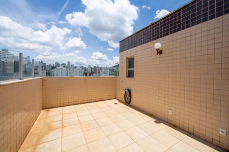 Apartamento à venda com 130m², 2 quartos e 3 vagasCOBERTURA