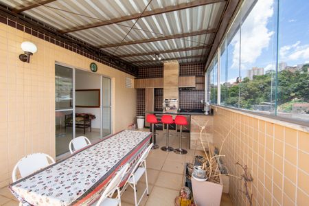 Apartamento à venda com 130m², 2 quartos e 3 vagasCOBERTURA