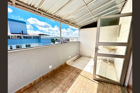 Apartamento para alugar com 90m², 2 quartos e 1 vagaÁrea de Serviço