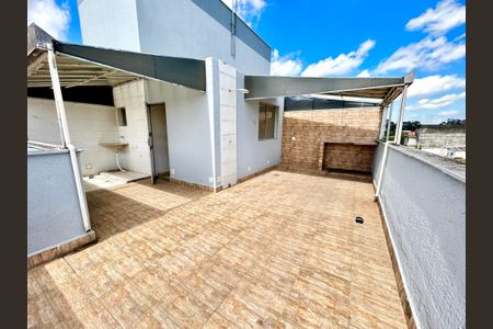 Apartamento para alugar com 90m², 2 quartos e 1 vagaQuintal