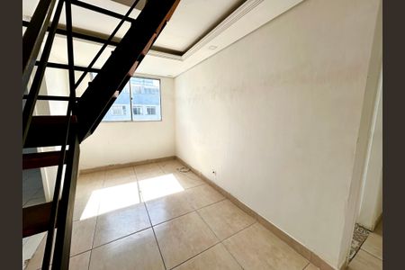 Apartamento para alugar com 90m², 2 quartos e 1 vagaSala