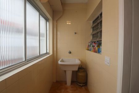 Apartamento para alugar com 77m², 2 quartos e 1 vagaÁrea de Serviço