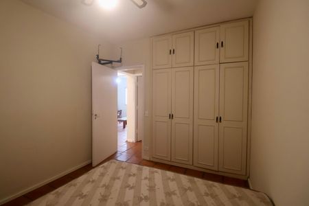 Apartamento para alugar com 77m², 2 quartos e 1 vagaQuarto