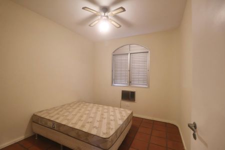 Quarto de apartamento para alugar com 2 quartos, 77m² em Tortuga, Guarujá