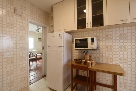 Apartamento para alugar com 77m², 2 quartos e 1 vagaCozinha