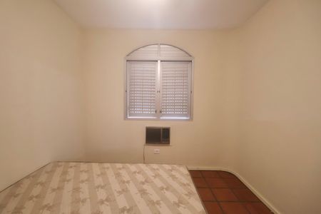 Quarto de apartamento para alugar com 2 quartos, 77m² em Tortuga, Guarujá