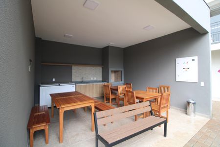 Apartamento para alugar com 37m², 2 quartos e 1 vagaÁrea comum - Churrasqueira