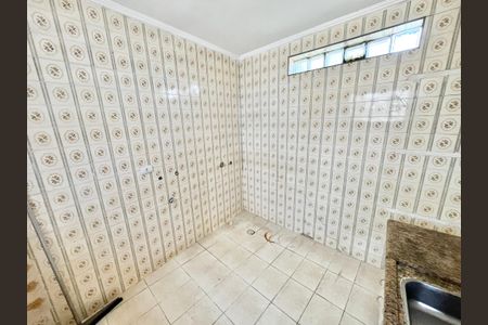 Cozinha de casa para alugar com 1 quarto, 40m² em Jardim Franca, São Paulo