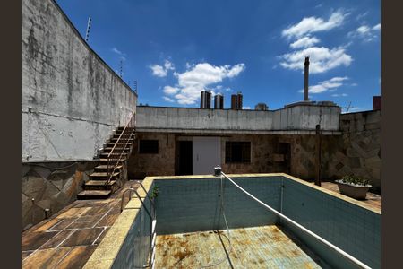 Casa para alugar com 40m², 1 quarto e sem vaga Casa para alugar com 40m², 1 quarto e sem vagaFachada