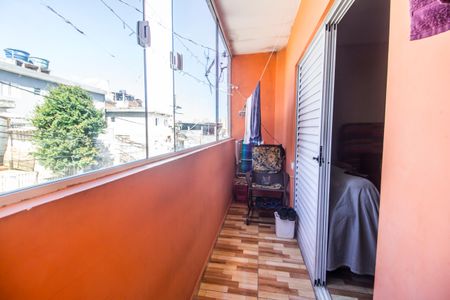 Casa para alugar com 93m², 2 quartos e 1 vaga Casa para alugar com 93m², 2 quartos e 1 vagaVaranda