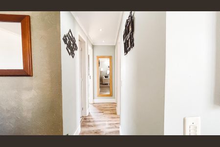 Apartamento à venda com 70m², 3 quartos e 1 vaga Apartamento à venda com 70m², 3 quartos e 1 vagaCorredor