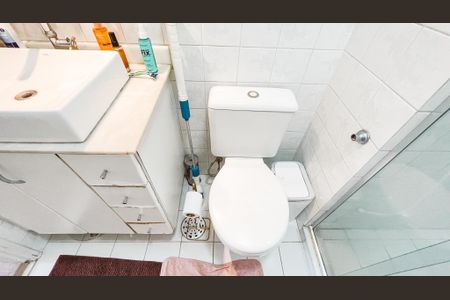 Apartamento à venda com 70m², 3 quartos e 1 vaga Apartamento à venda com 70m², 3 quartos e 1 vagaBanheiro