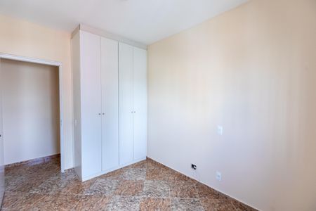 Quarto 1 de apartamento para alugar com 3 quartos, 70m² em Vila Itapura, Campinas