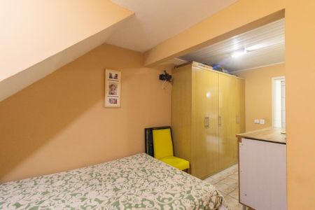 Quarto de casa para alugar com 1 quarto, 50m² em Cidade Industrial de Curitiba, Curitiba