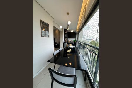 Apartamento à venda com 2 quartos, 69m² em Lapa, São Paulo