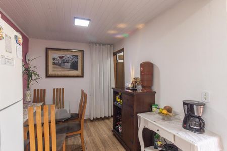 Sala/Cozinha de kitnet/studio para alugar com 1 quarto, 29m² em Cidade Industrial de Curitiba, Curitiba