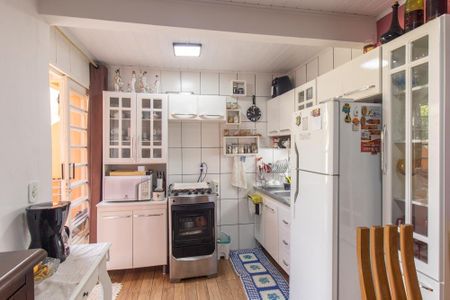 Sala/Cozinha de kitnet/studio para alugar com 1 quarto, 29m² em Cidade Industrial de Curitiba, Curitiba