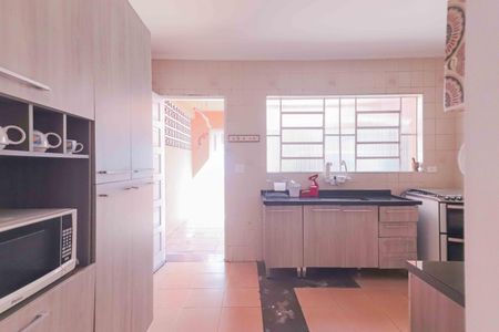 Casa à venda com 200m², 4 quartos e 2 vagasCozinha