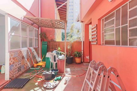 Casa à venda com 200m², 4 quartos e 2 vagasQuintal