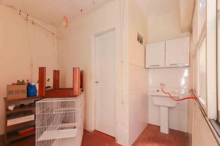 Casa à venda com 200m², 4 quartos e 2 vagasLavanderia