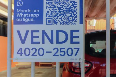 Casa à venda com 200m², 4 quartos e 2 vagasFachada - Plaquinha