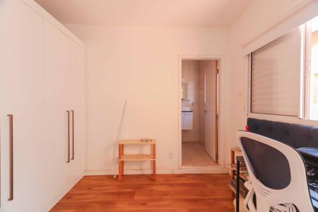 Casa à venda com 200m², 4 quartos e 2 vagasSuíte 2