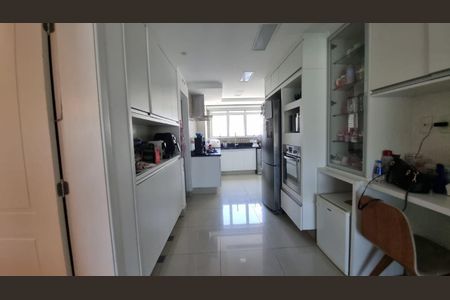 Apartamento à venda com 188m², 4 quartos e 3 vagas Apartamento à venda com 188m², 4 quartos e 3 vagasFoto 11