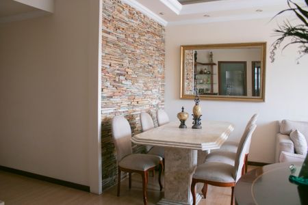 Apartamento para alugar com 92m², 3 quartos e 1 vagaSala