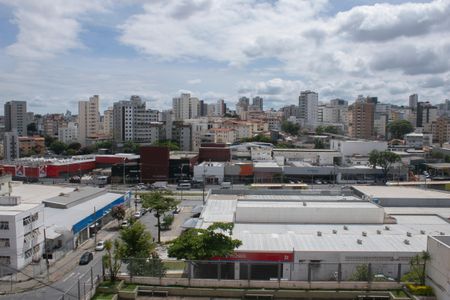 Vista da Sala de apartamento para alugar com 3 quartos, 92m² em Silveira, Belo Horizonte