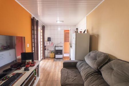Sala/Cozinha de kitnet/studio para alugar com 1 quarto, 37m² em Cidade Industrial de Curitiba, Curitiba