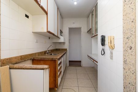 Apartamento à venda com 58m², 2 quartos e 1 vaga Apartamento à venda com 58m², 2 quartos e 1 vagaCozinha