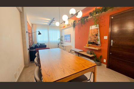 Apartamento à venda com 3 quartos, 90m² em Carlos Prates, Belo Horizonte