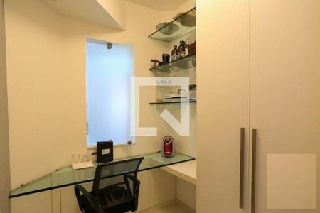 Apartamento à venda com 107m², 3 quartos e 2 vagasEscritório 