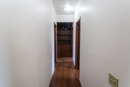 Apartamento à venda com 164m², 4 quartos e 2 vagasCorredor