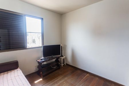 Apartamento à venda com 164m², 4 quartos e 2 vagasQuarto 4