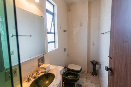 Apartamento à venda com 164m², 4 quartos e 2 vagasBanheiro da Suíte 2